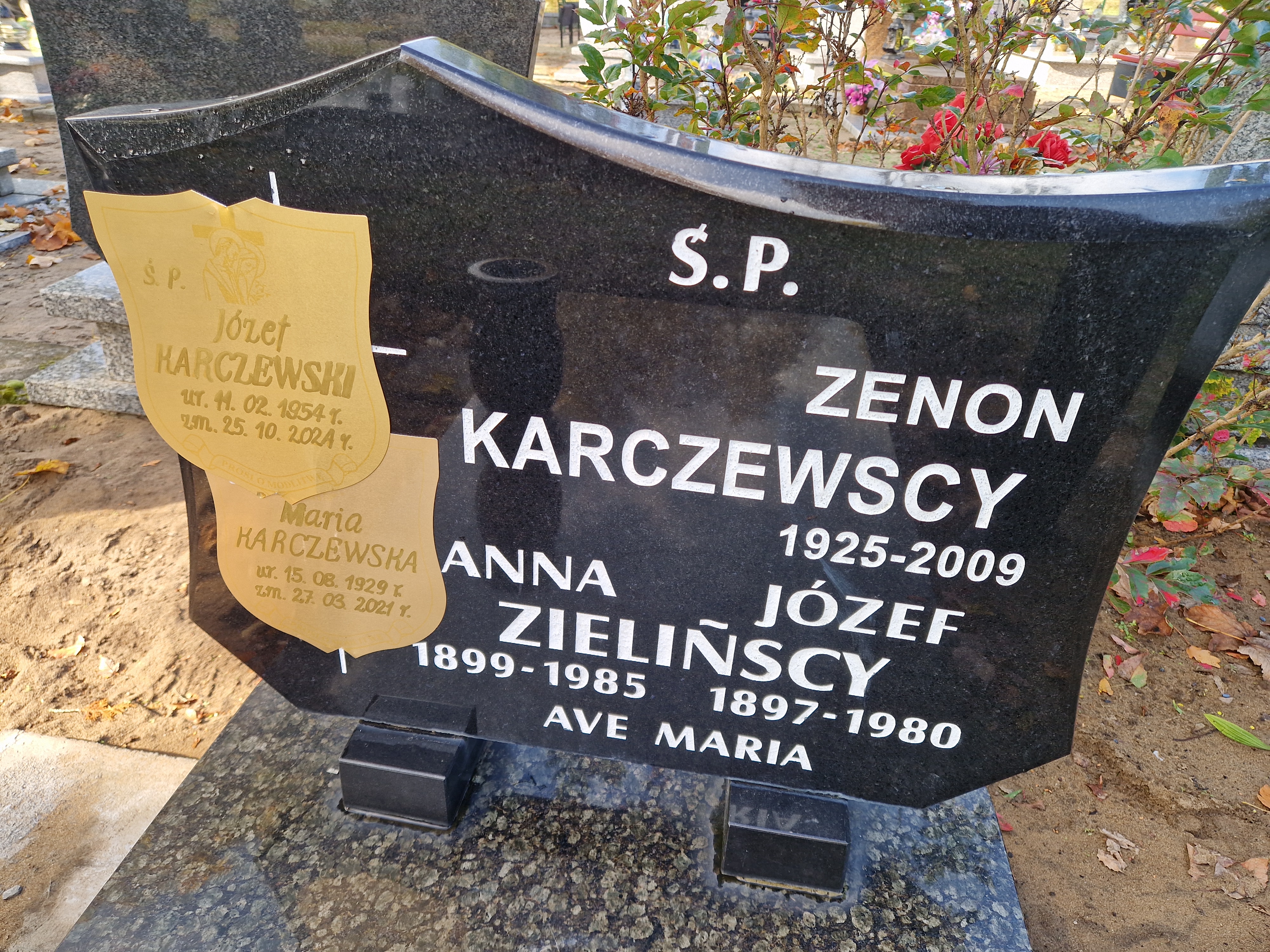 Grób Zenon Karczewski